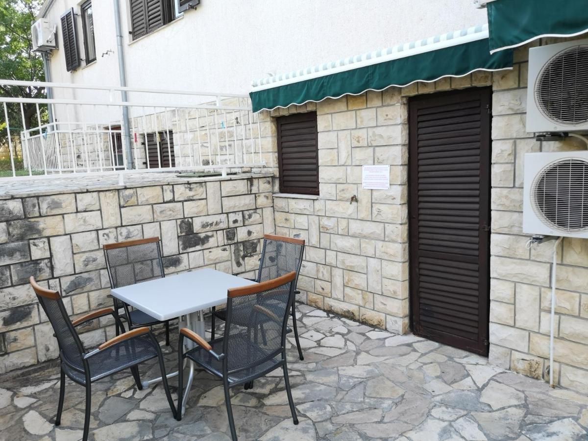 Villa Nina Seline Exteriér fotografie
