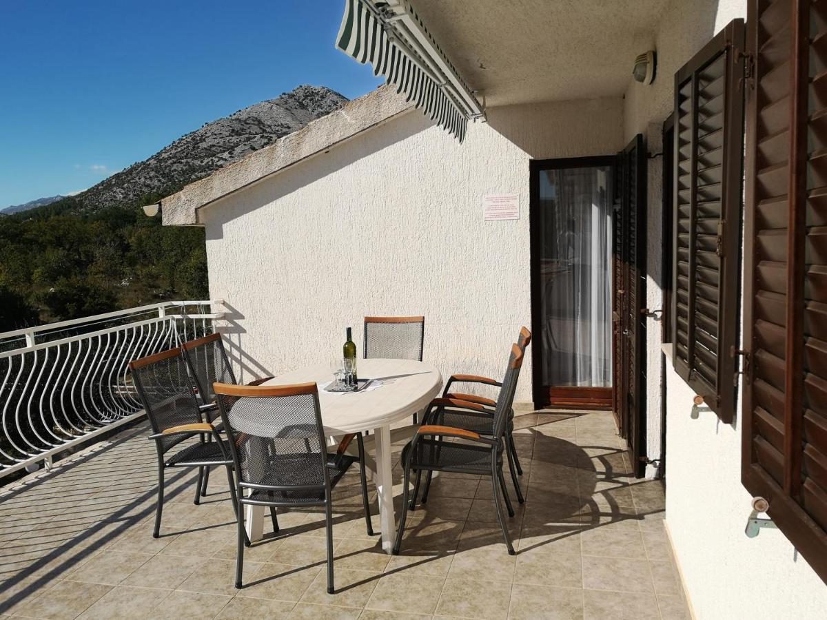 Villa Nina Seline Exteriér fotografie