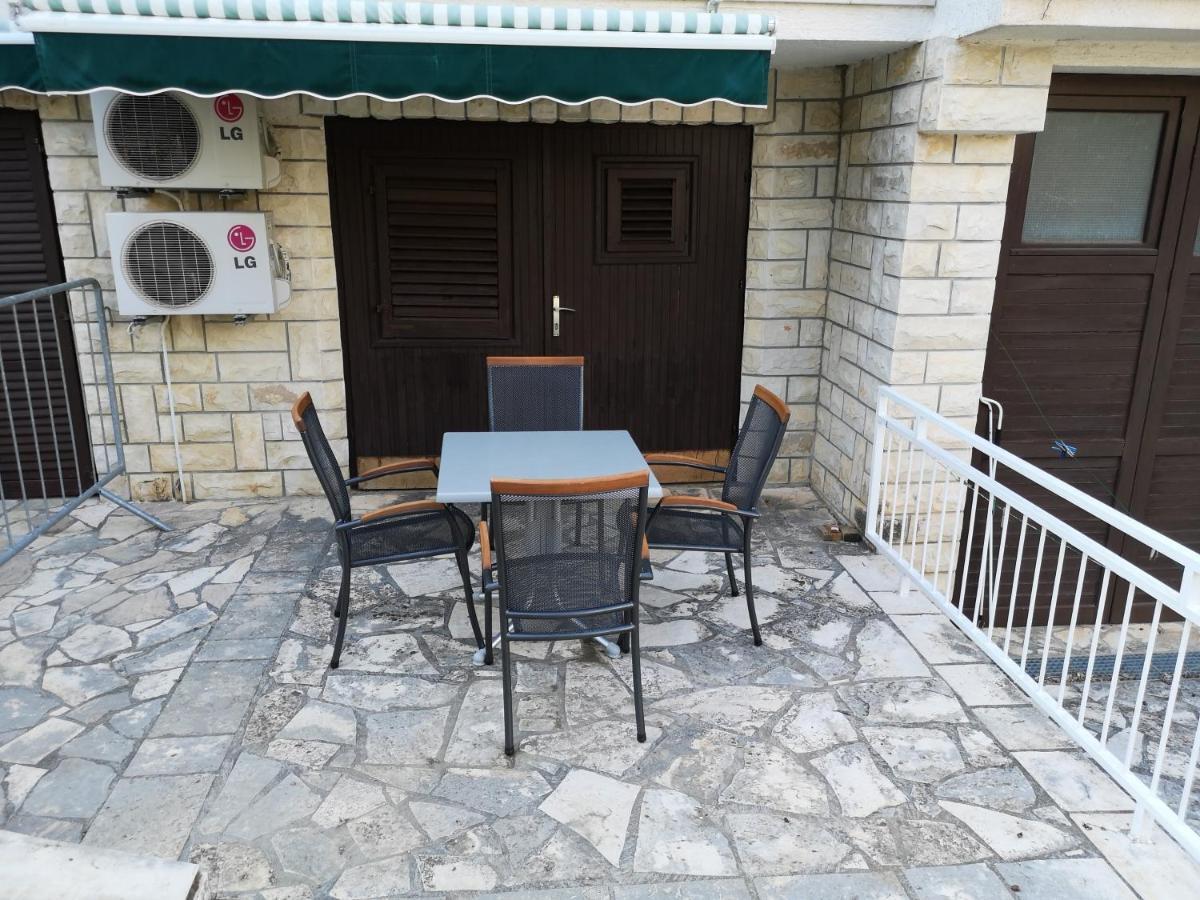 Villa Nina Seline Exteriér fotografie